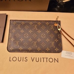🔥SALE🔥 Louis Vuitton Wristlet LV Clutch Pouch
